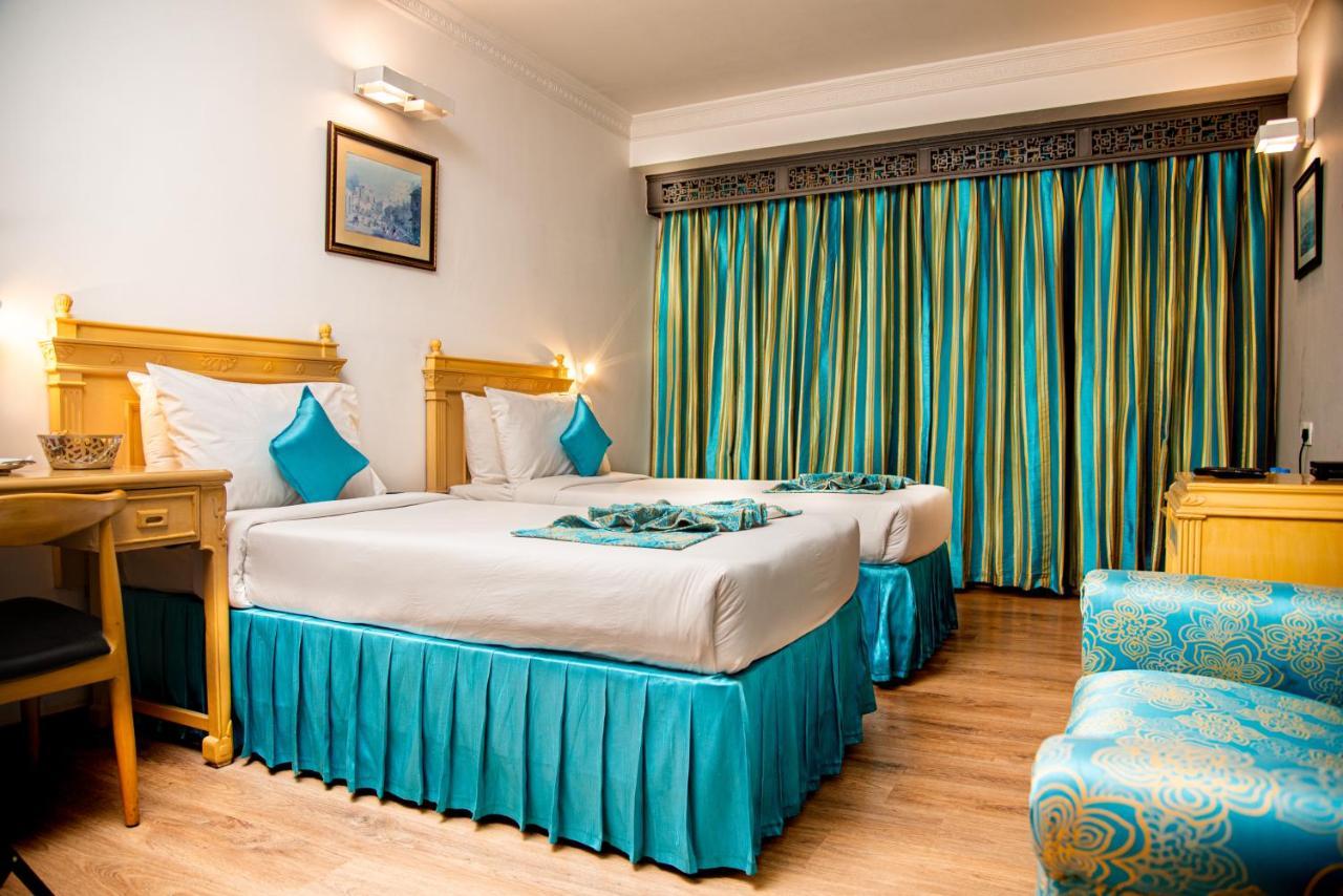 Golden Parkk Hotel Калькутта Экстерьер фото