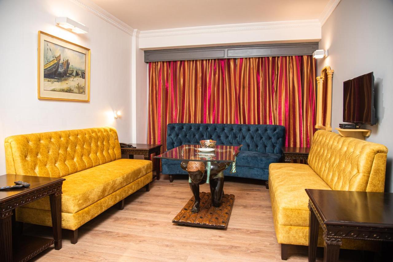 Golden Parkk Hotel Калькутта Экстерьер фото